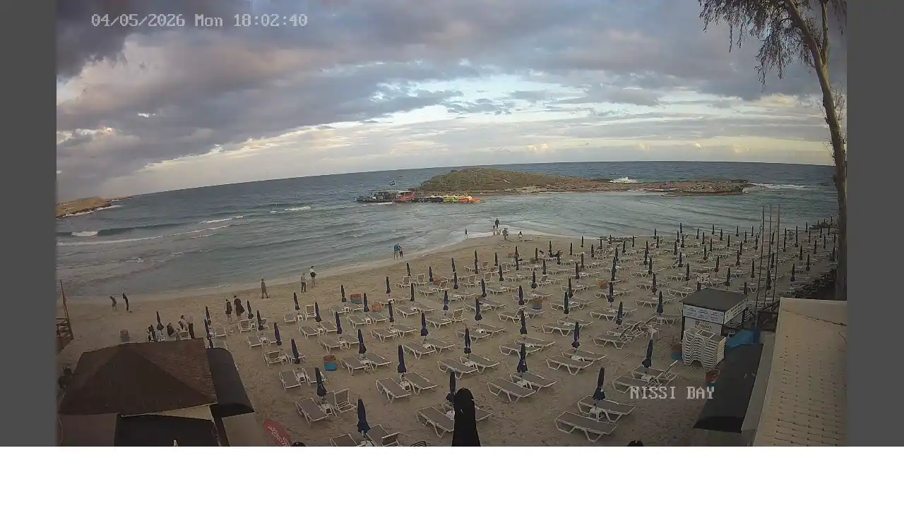 Paphos webcam snapshot — May 4, 2026 16:00