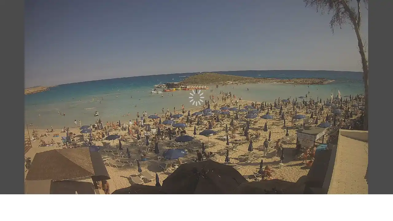 Webcam snapshot from :city — May 6, 2026 13:00