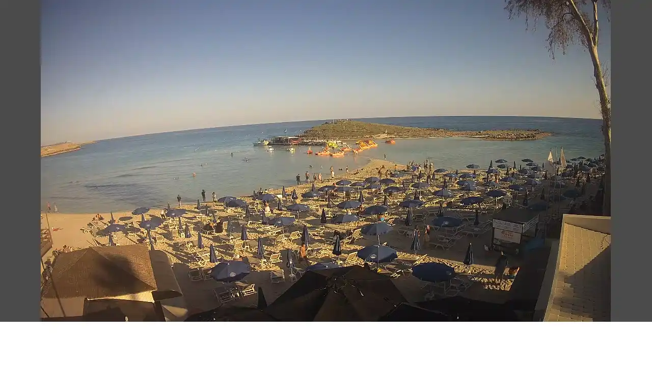 Webcam snapshot from :city — May 7, 2026 15:00