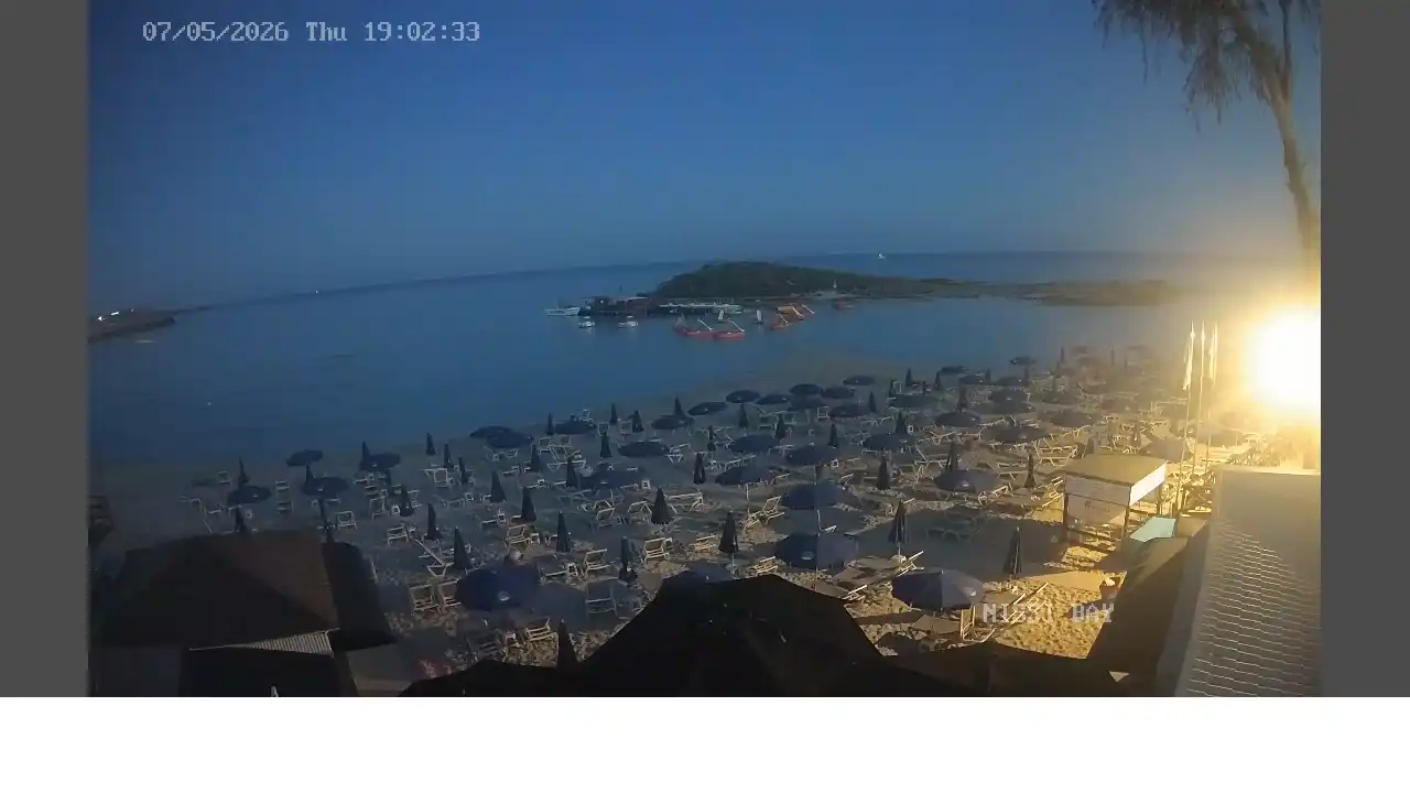 Webcam snapshot from :city — May 7, 2026 17:00