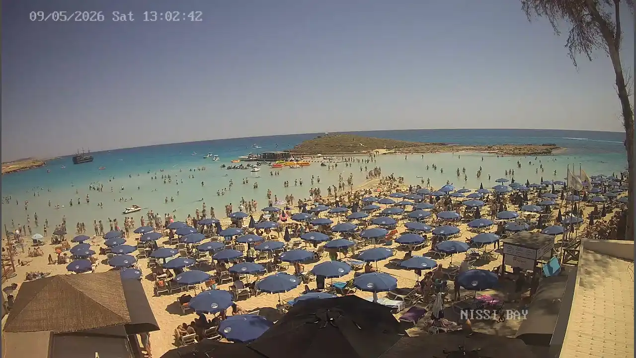 Webcam snapshot from :city — May 9, 2026 11:00