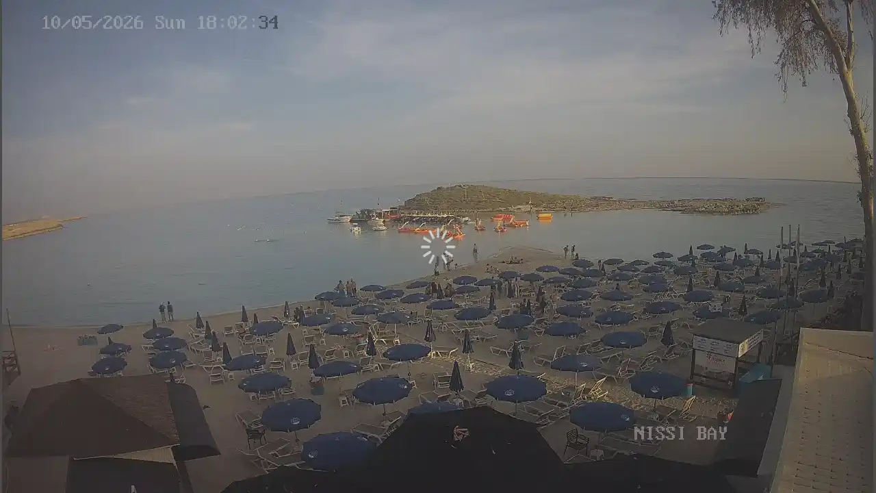 Webcam snapshot from :city — May 10, 2026 16:00