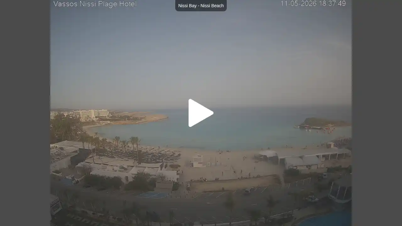Webcam snapshot from :city — May 11, 2026 16:00