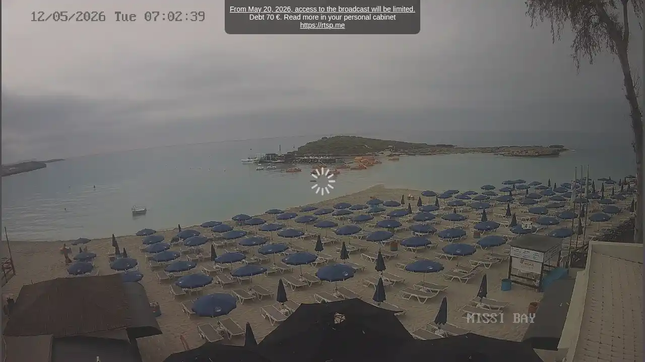 Webcam snapshot from :city — May 12, 2026 05:00