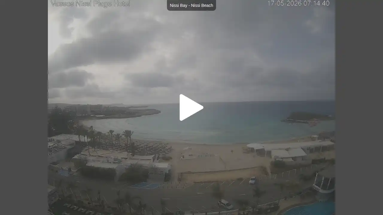 Webcam snapshot from :city — May 17, 2026 05:00