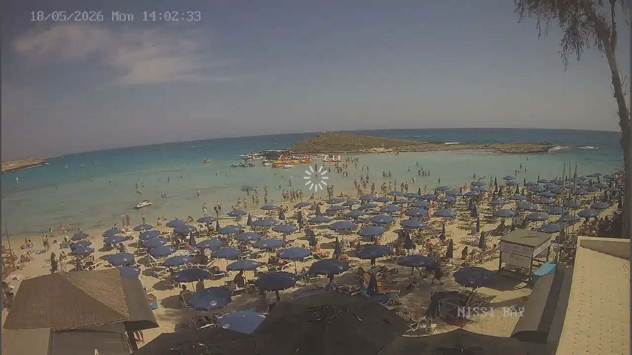 Webcam snapshot from :city — May 18, 2026 12:00