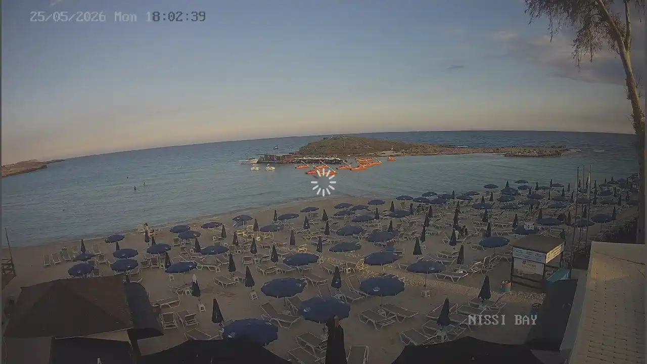 Webcam snapshot from :city — May 25, 2026 16:00