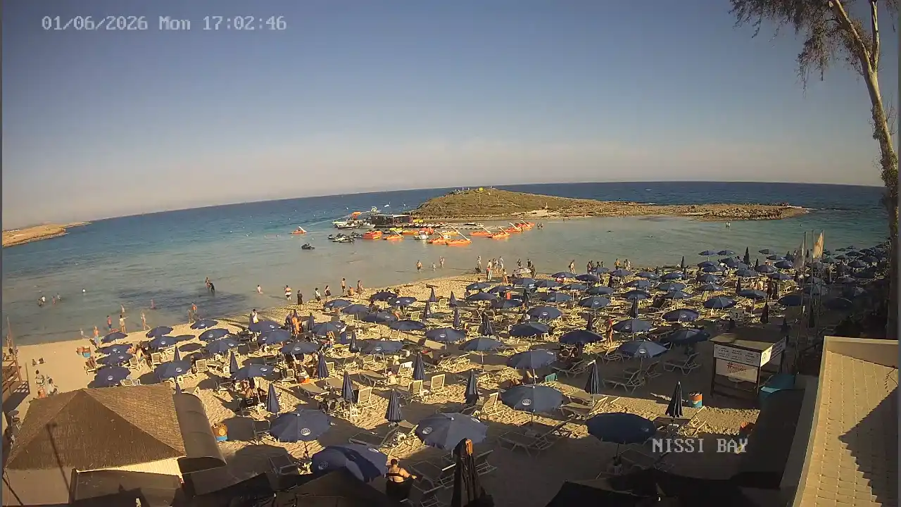 Webcam snapshot from :city — June 1, 2026 15:00