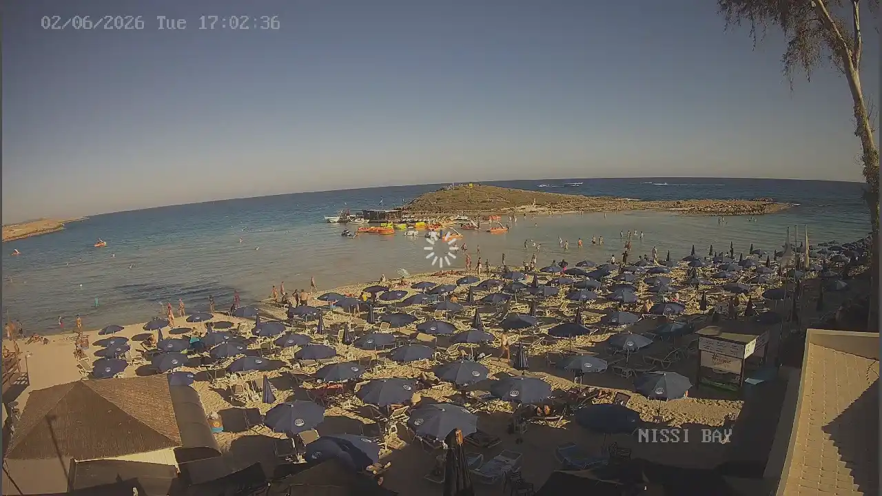 Webcam snapshot from :city — June 2, 2026 15:00