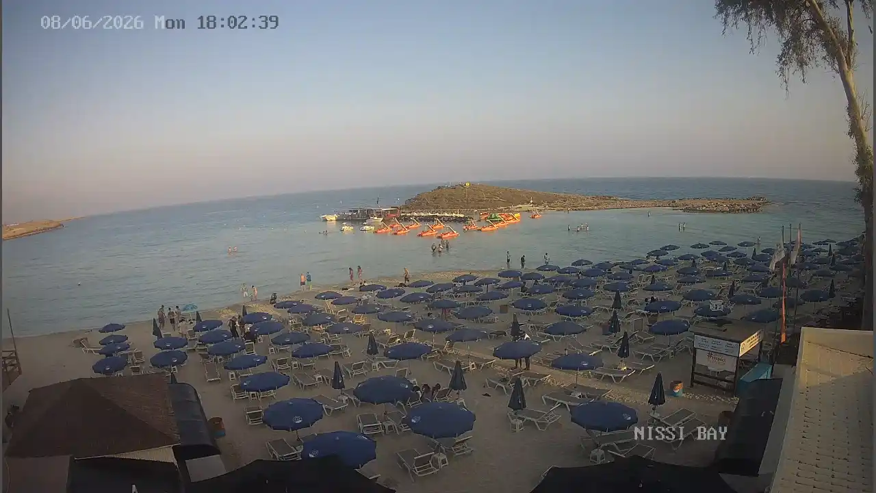 Webcam snapshot from :city — June 8, 2026 16:00