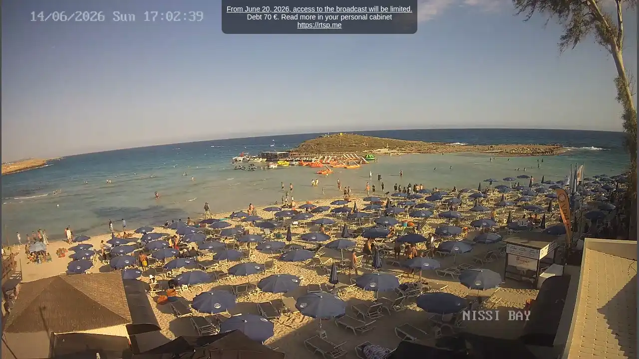 Webcam snapshot from :city — June 14, 2026 15:00