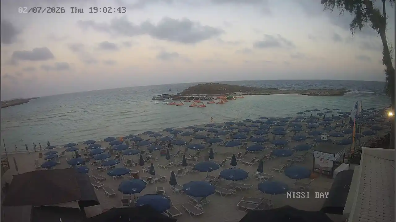 Webcam snapshot from :city — July 2, 2026 17:00