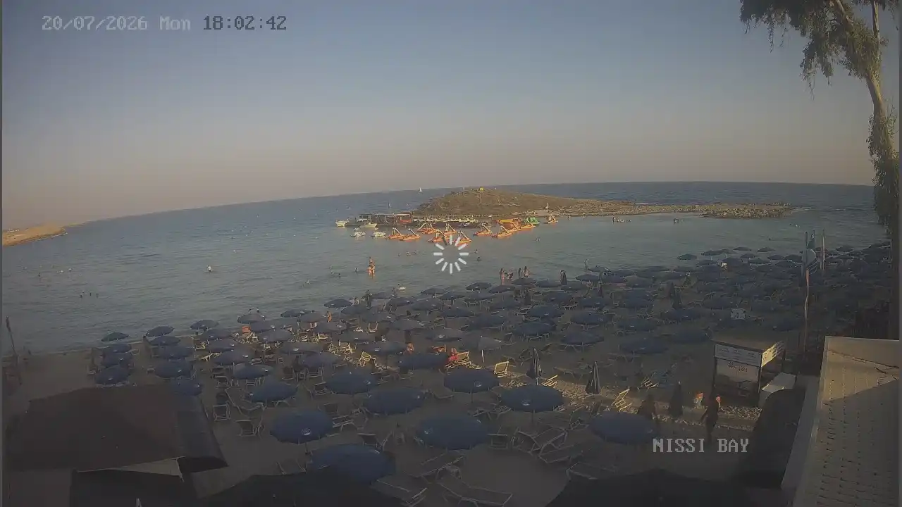 Webcam snapshot from :city — July 20, 2026 16:00