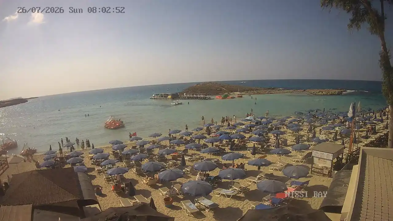 Webcam snapshot from :city — July 26, 2026 06:00