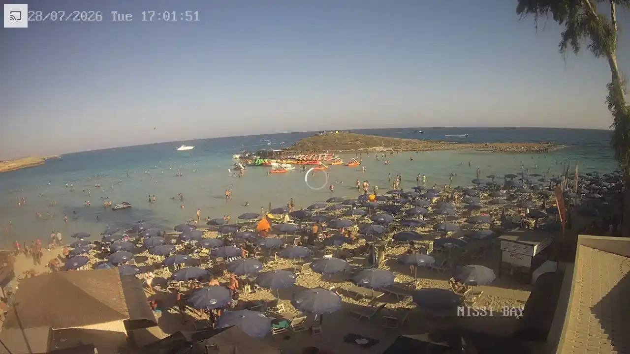 Webcam snapshot from :city — July 28, 2026 15:00