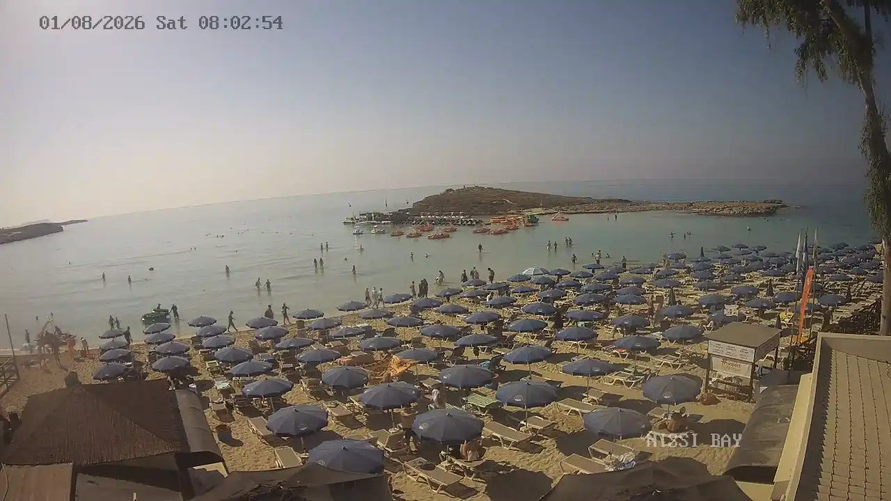 Webcam snapshot from :city — August 1, 2026 06:00