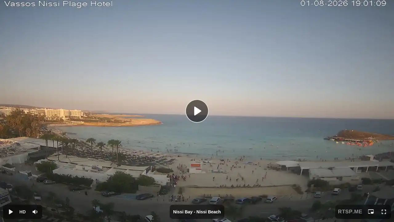Webcam snapshot from :city — August 1, 2026 16:00