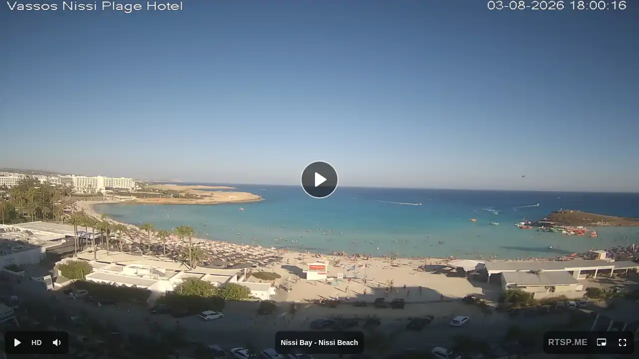 Webcam snapshot from :city — August 3, 2026 15:00