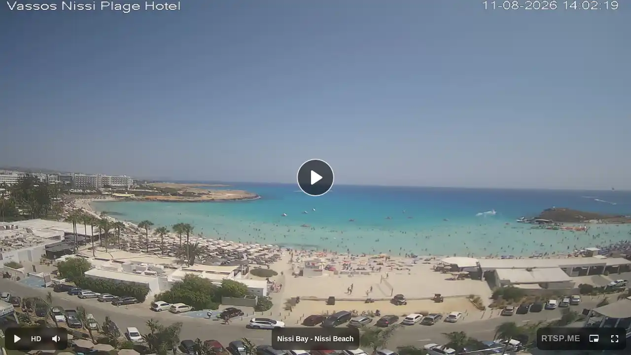 Webcam snapshot from :city — August 11, 2026 11:00
