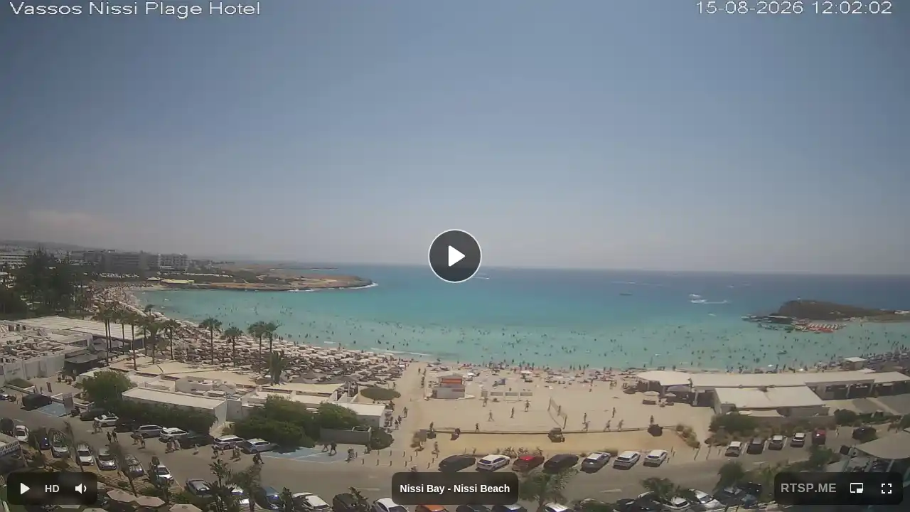 Webcam snapshot from :city — August 15, 2026 09:00