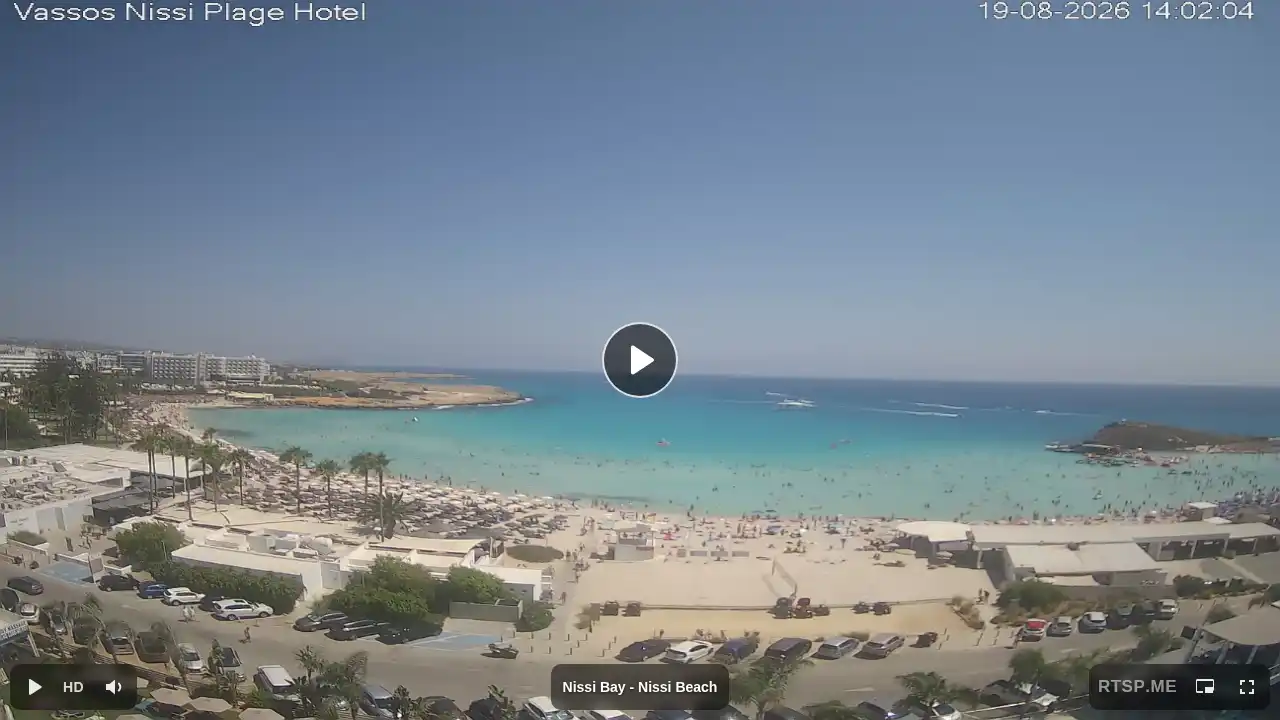 Webcam snapshot from :city — August 19, 2026 11:00