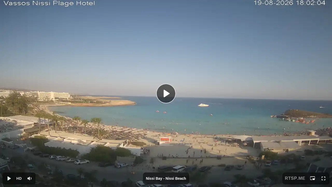 Webcam snapshot from :city — August 19, 2026 15:00