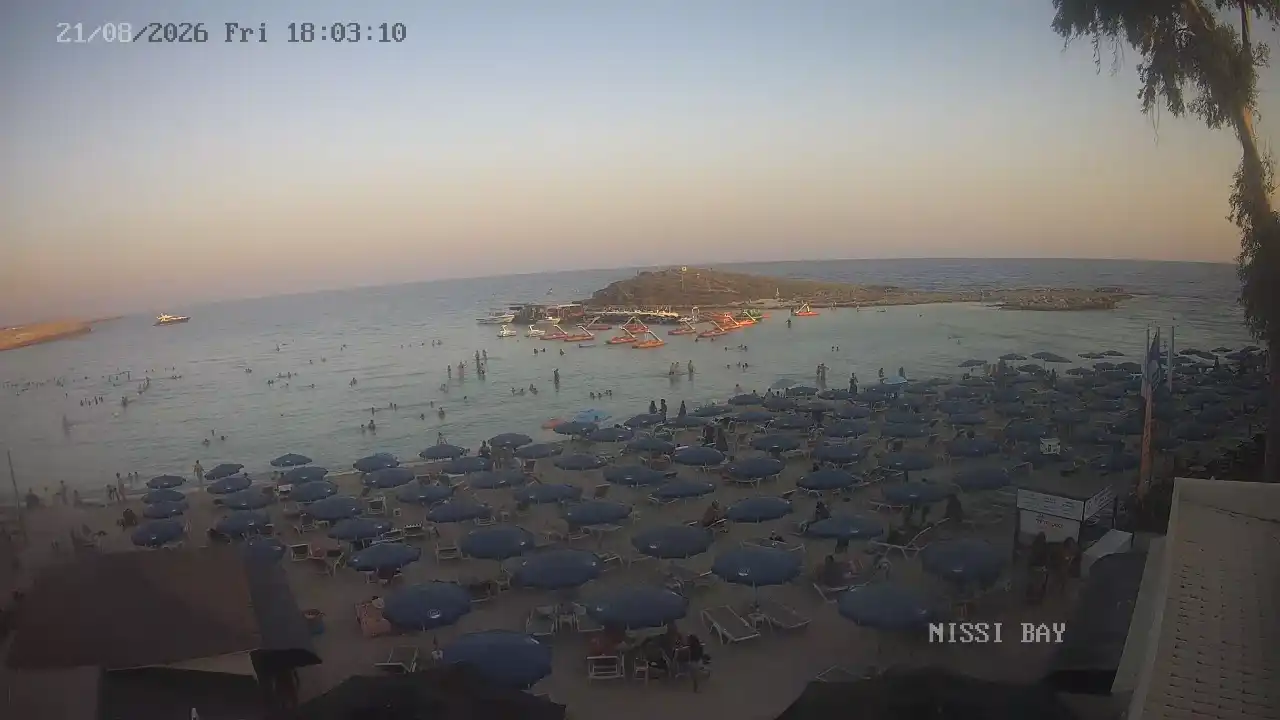 Webcam snapshot from :city — August 21, 2026 16:00