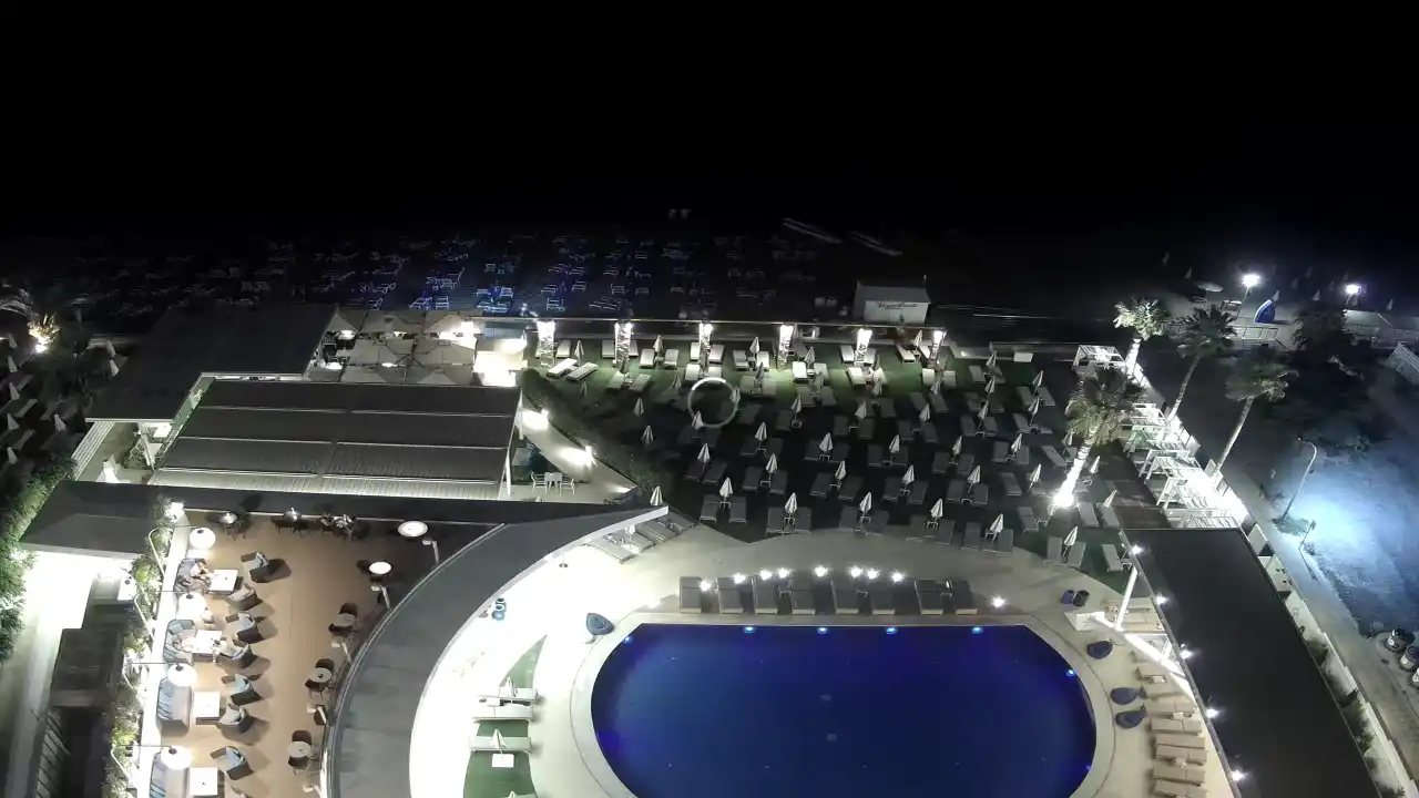 Webcam snapshot from :city — August 25, 2026 18:00
