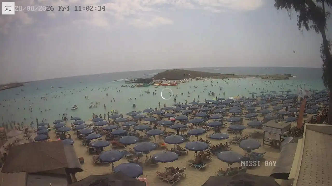 Webcam snapshot from :city — August 28, 2026 09:00
