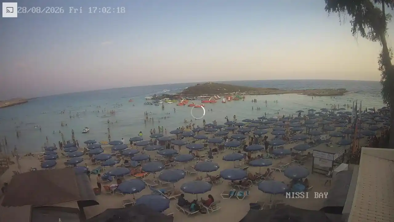 Webcam snapshot from :city — August 28, 2026 15:00